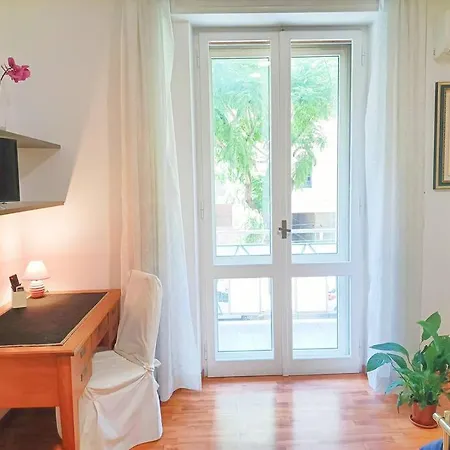 Appartement Dante House In Pieno Centro Ideale Per Gruppi Cagliari