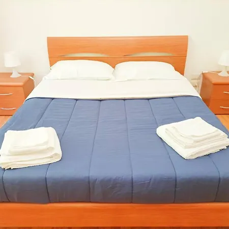 Dante House In Pieno Centro Ideale Per Gruppi Appartamento Cagliari